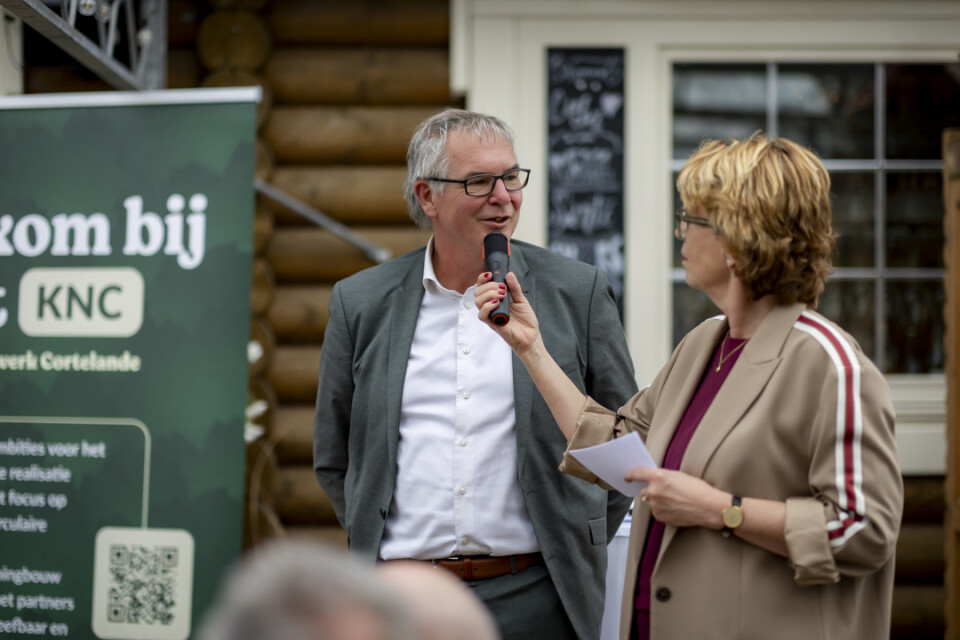 CORTELANDE   KNC 2 APRIL 57